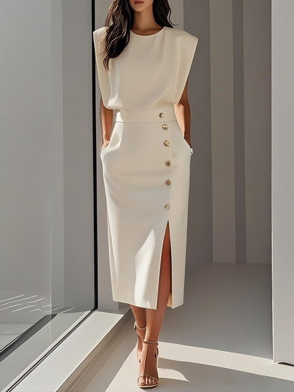 Malene™ | Robe Midi Unie avec Ouverture de Boutons et Décolleté Rond