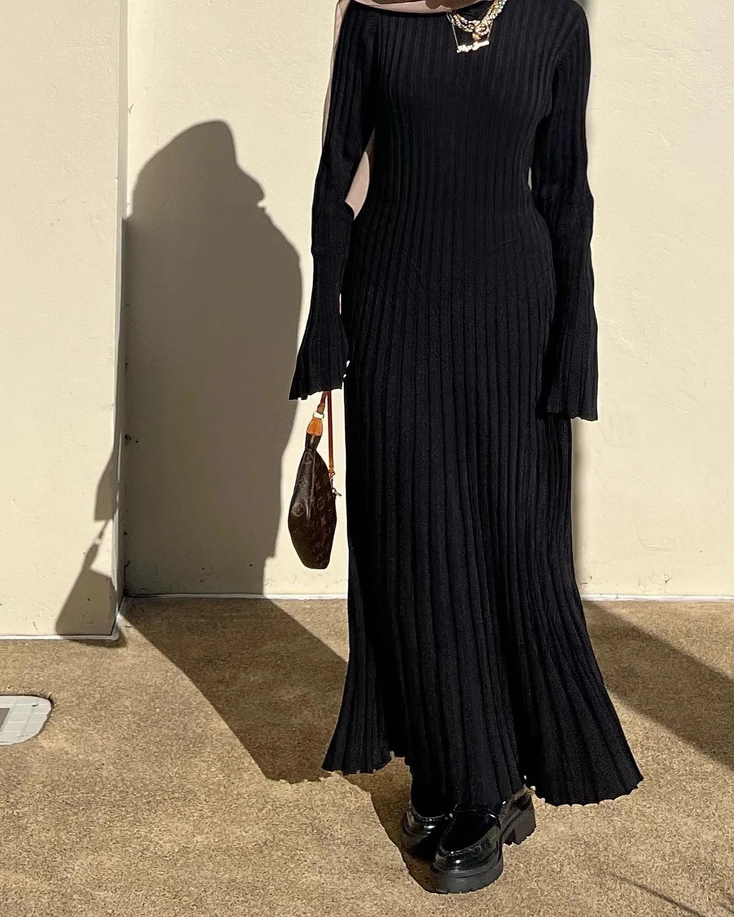 Sara - Nouvelle Robe Midi en Tricot