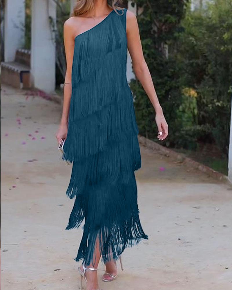 Robe à franges élégante Maya avec épaules dénudées