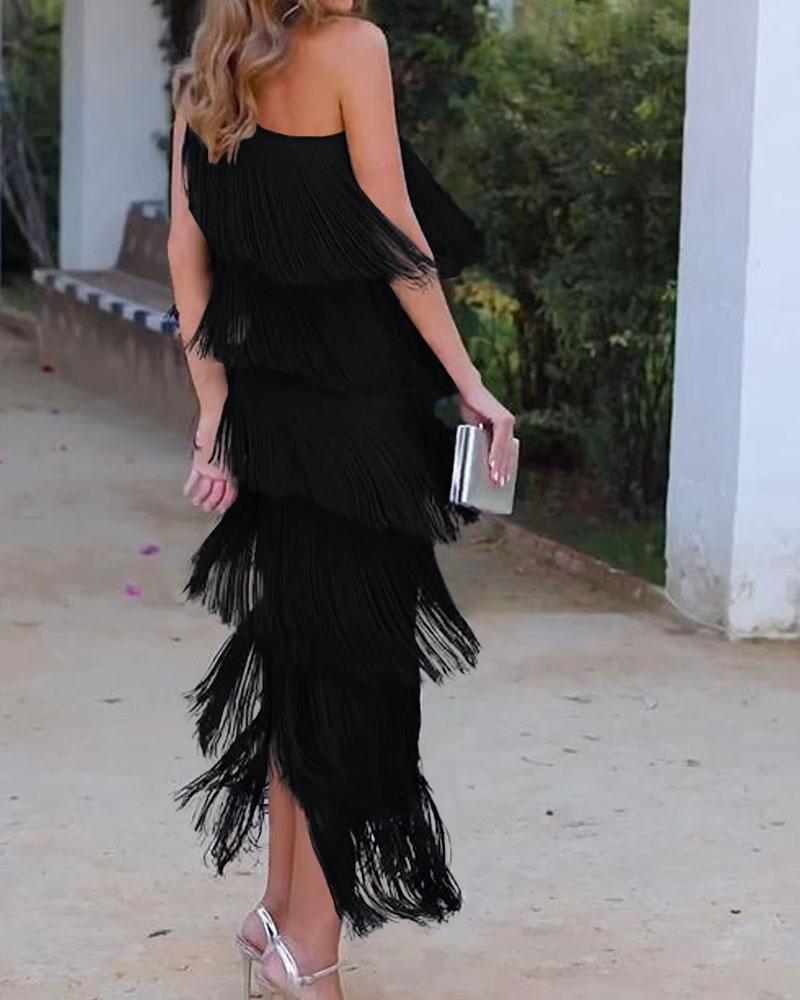 Robe à franges élégante Maya avec épaules dénudées