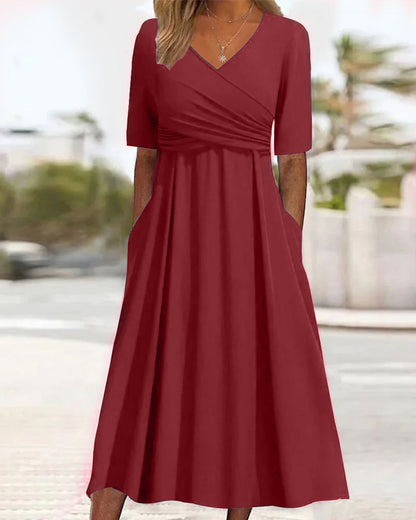Pien | Robe Croisée Élégante avec Manches Courtes