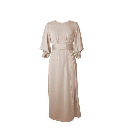 Robe élégante avec manches bouffantes