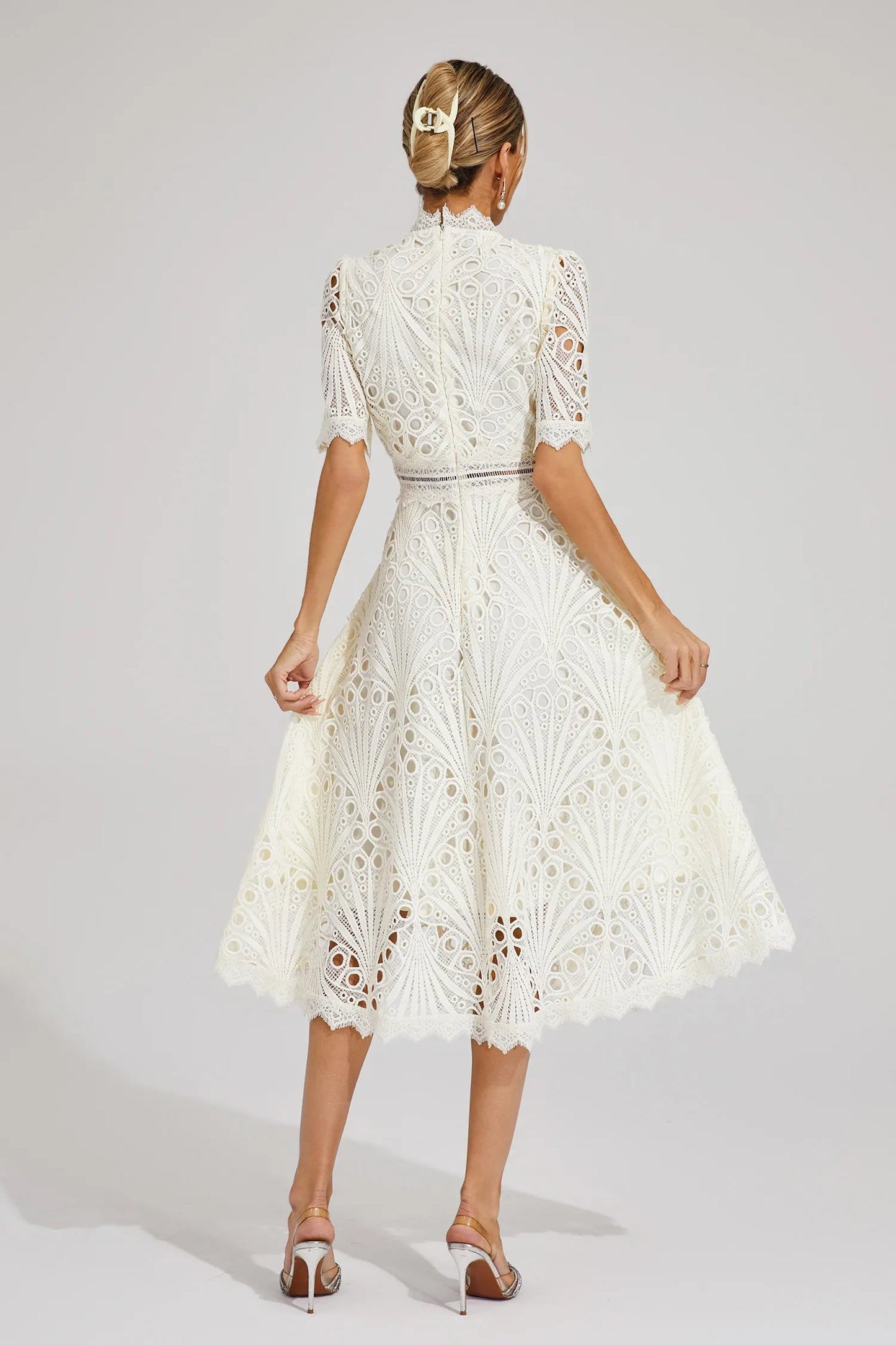 Hallie | Robe Midi en Dentelle