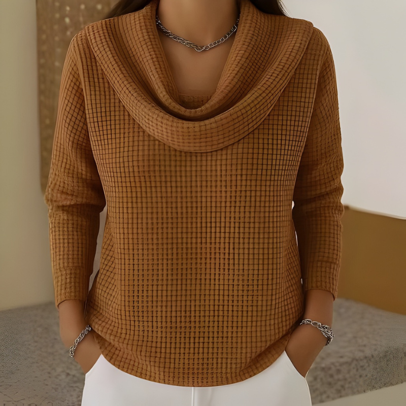 Ambre™ – Pull en Maille Gaufrée avec Col Bénitier Élégant