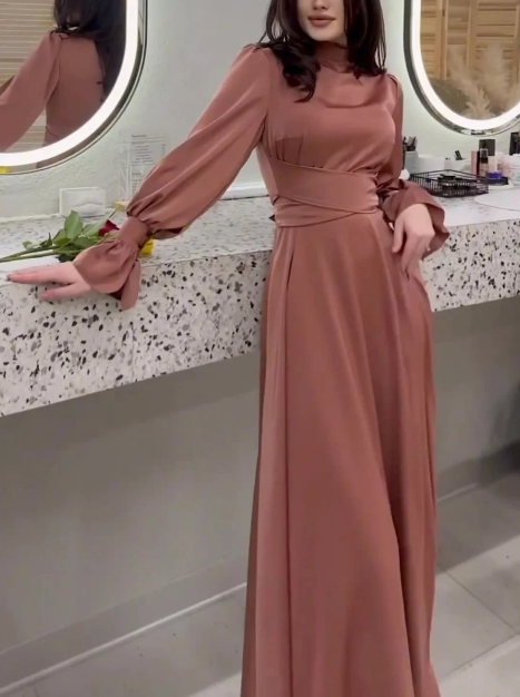 ItalianFrost - Robe Maxi en Satin