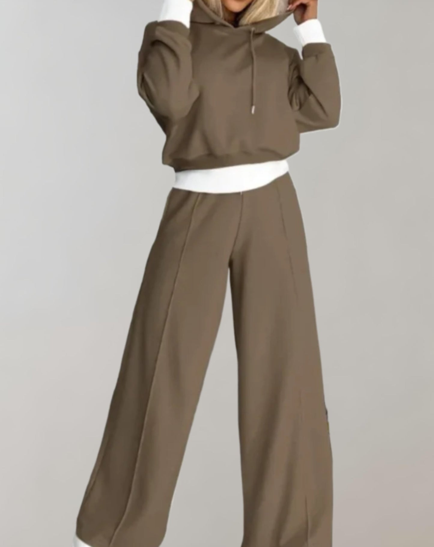 Ensemble femme deux pièces – Sweat-shirt court à capuche et pantalons à jambes larges