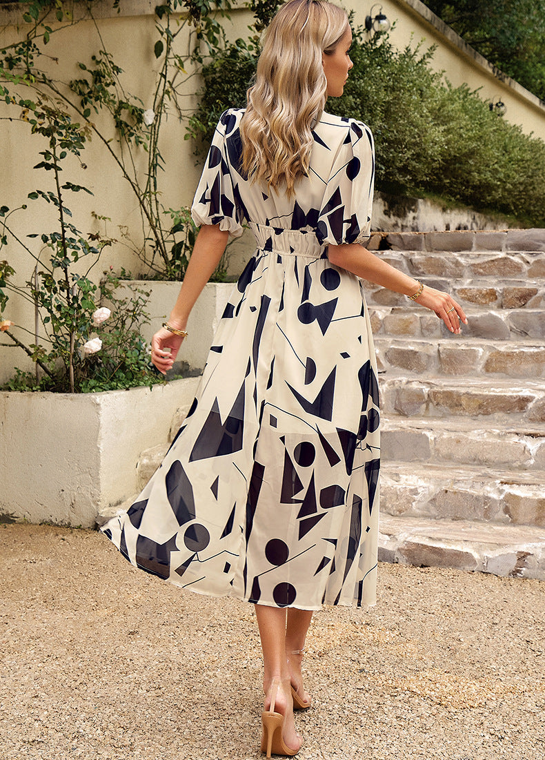 Flore - Robe Élégante avec Motif Floral