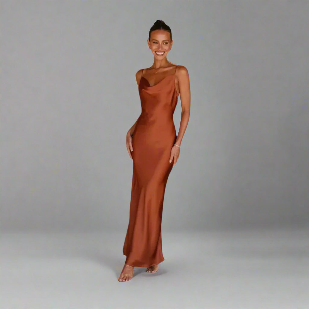 Claudia | Robe en Satin Sophistiquée pour des Occasions Inoubliables