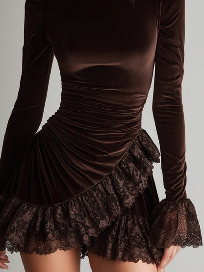 Mercedes | Robe mini à col montant et dentelle