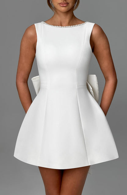 Hollis - Robe Mini Élégante avec Nœud de Perles