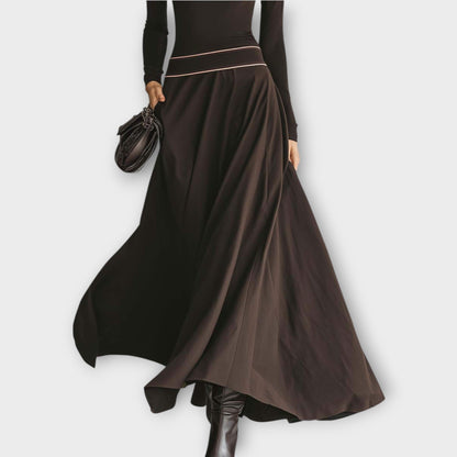 Robe Maxi Élégante avec Col Haut