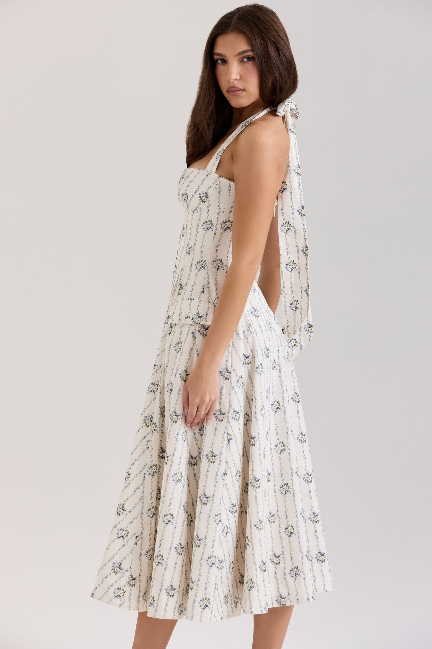 Belle - Robe Midi avec Imprimé de Marguerites et Col Halter