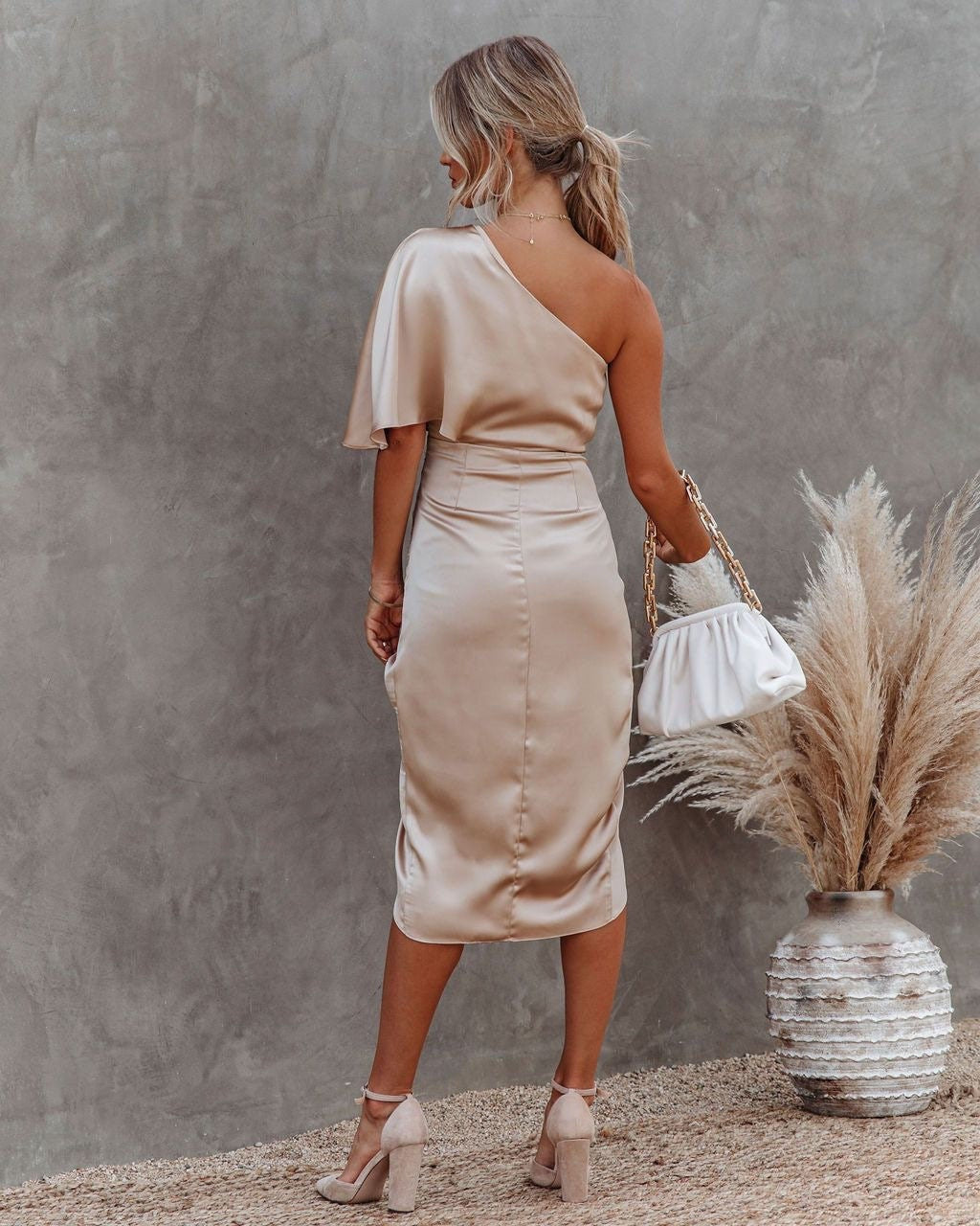 Kaelani | Robe en Satin Chic