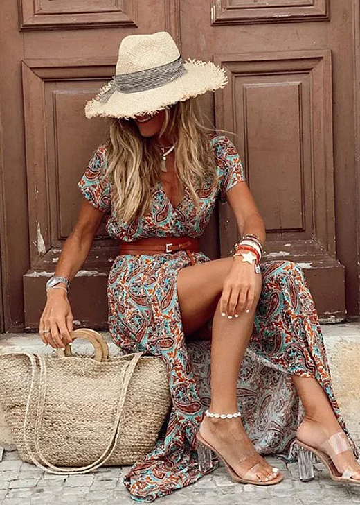 Briony – Robe Longue Élégante avec Imprimés Paisley et Ceinture