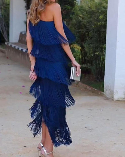 Robe à franges élégante Maya avec épaules dénudées