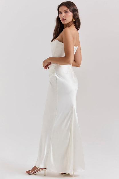 Paloma - Robe Maxi Élégante en Satin Sans Manches