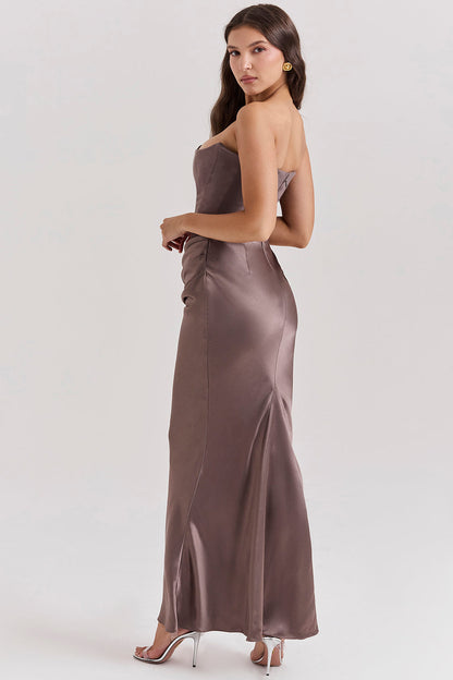 Paloma - Robe Maxi Élégante en Satin Sans Manches