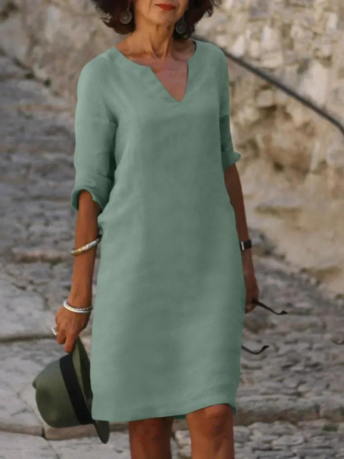 Sophia | Robe Midi Décontractée avec Décolleté en V